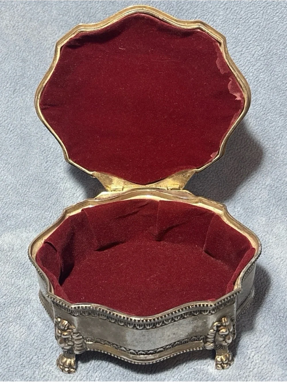 Ornate Silver-Tone Decorative Trinket Box with Lion Feet